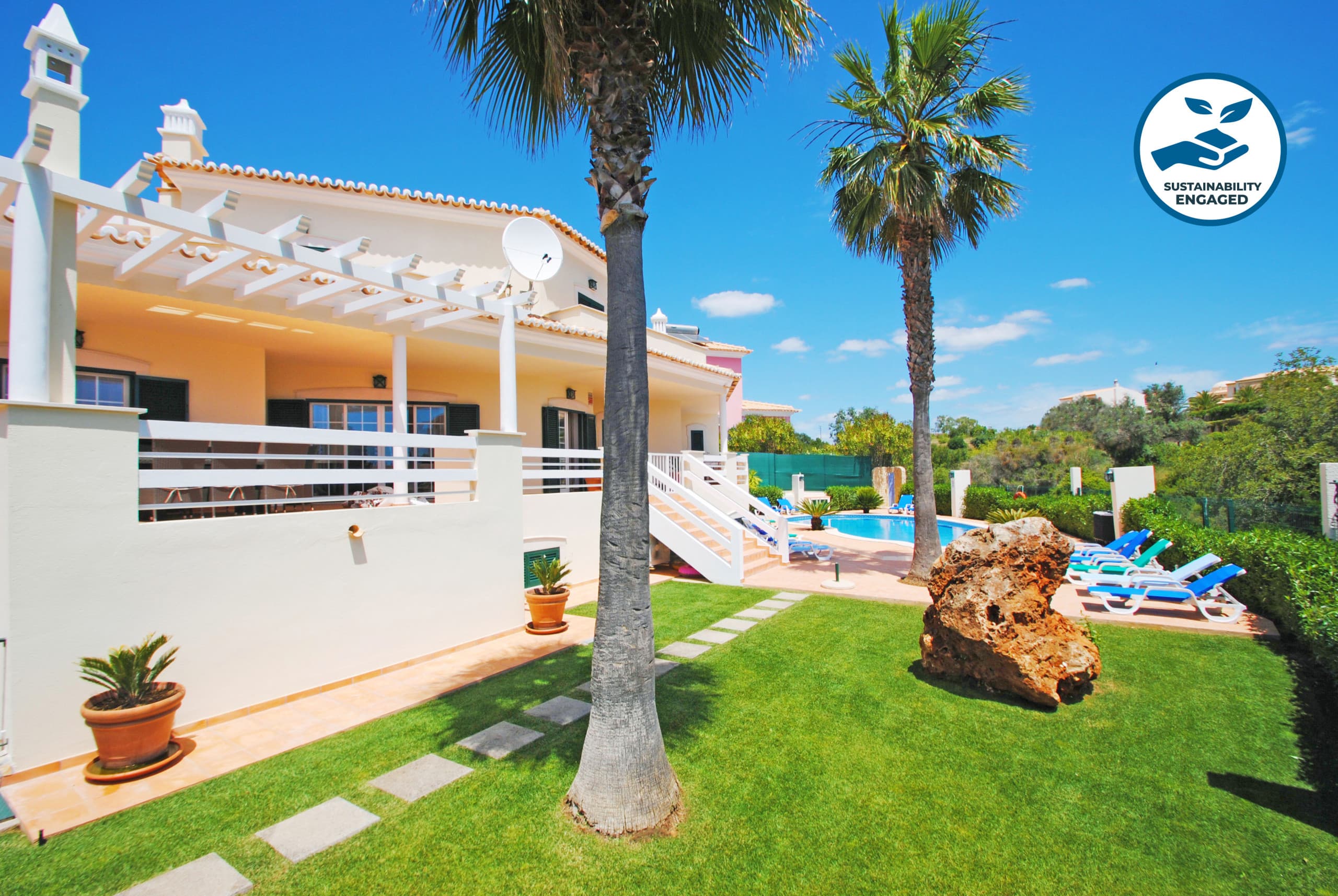 Villa w/ heatable pool, jacuzzi & BBQ, Armação - EXTERIOR