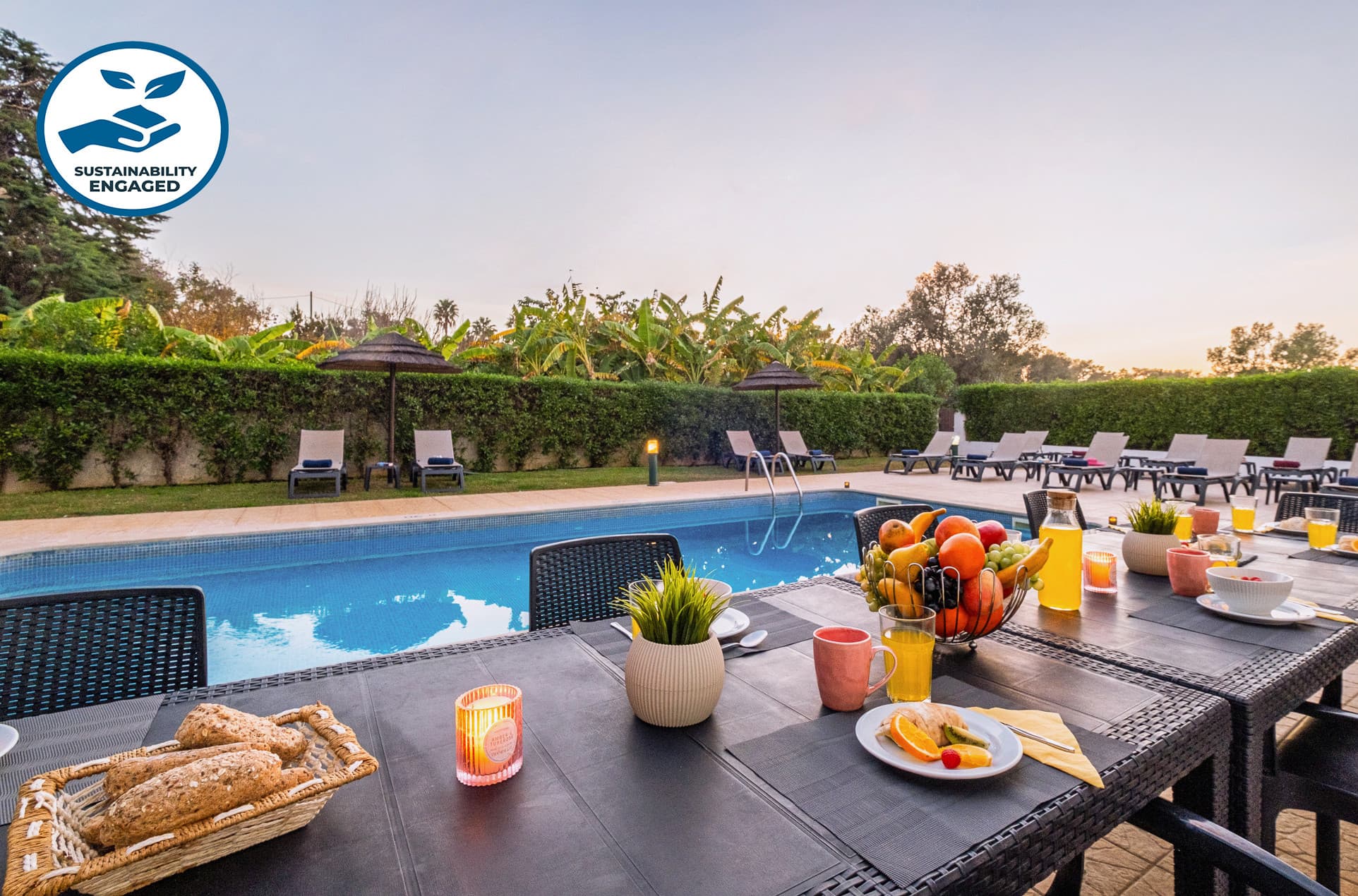 Holiday villa with BBQ and heatable pool - DINNING_ROOM